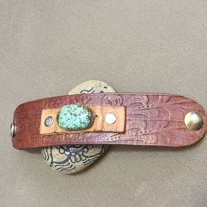 Leather bracelet